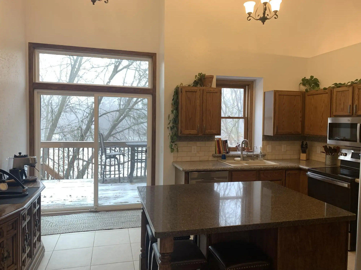 8948 Pinehurst Road, Woodbury, MN 55125