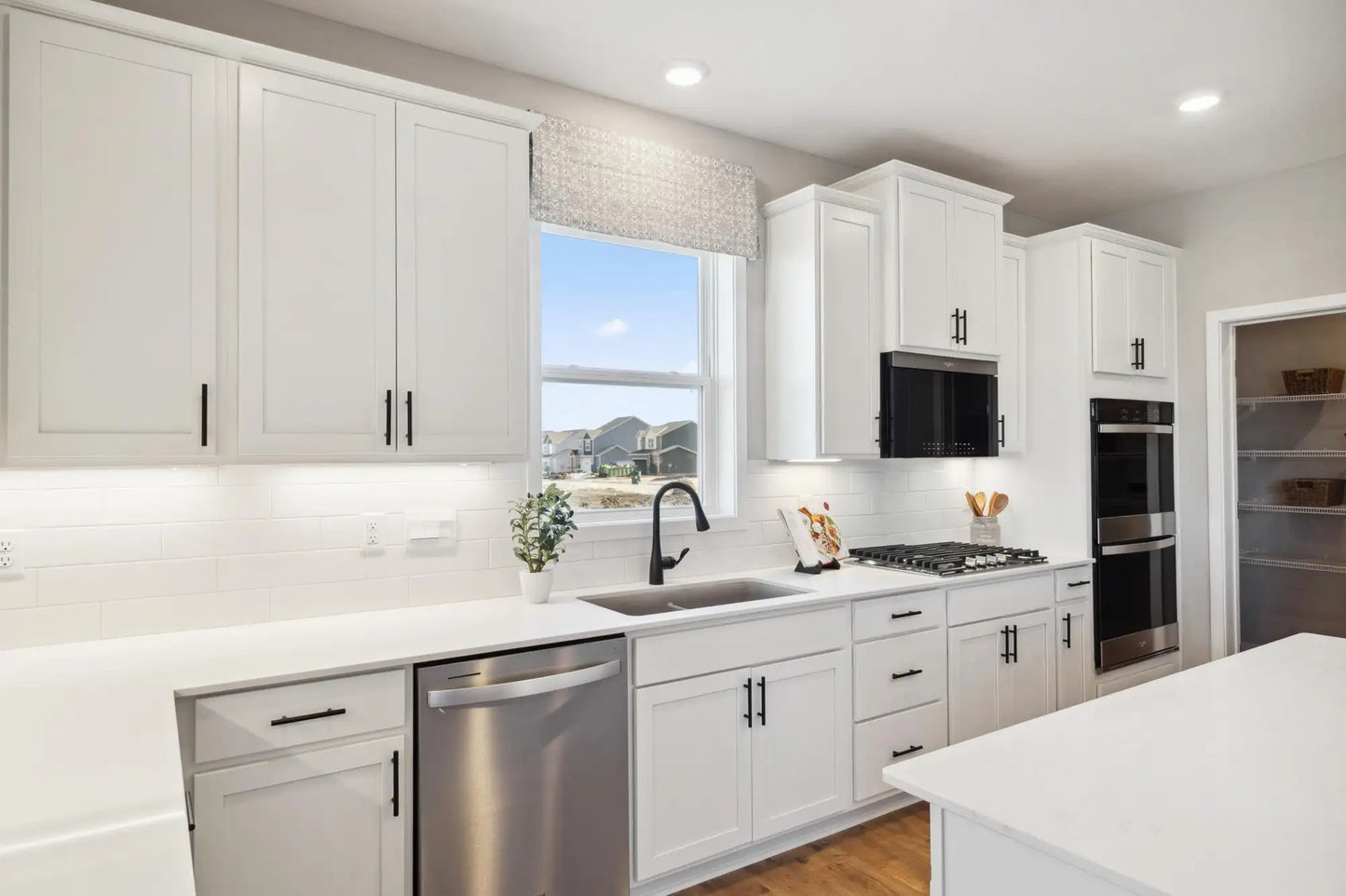 10711 Bent Pine Circle, Woodbury, MN 55129