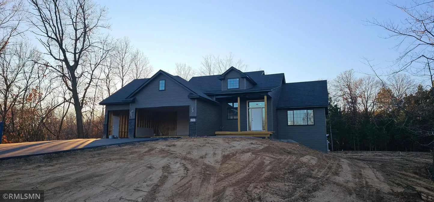27532 Dahlia Street, Isanti, MN 55040