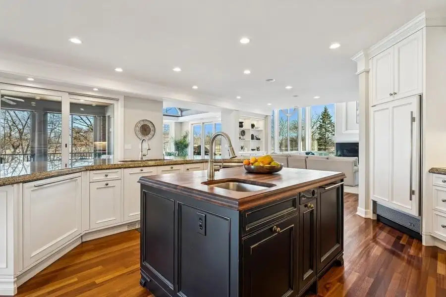 18313 Nicklaus Way, Eden Prairie, MN 55347