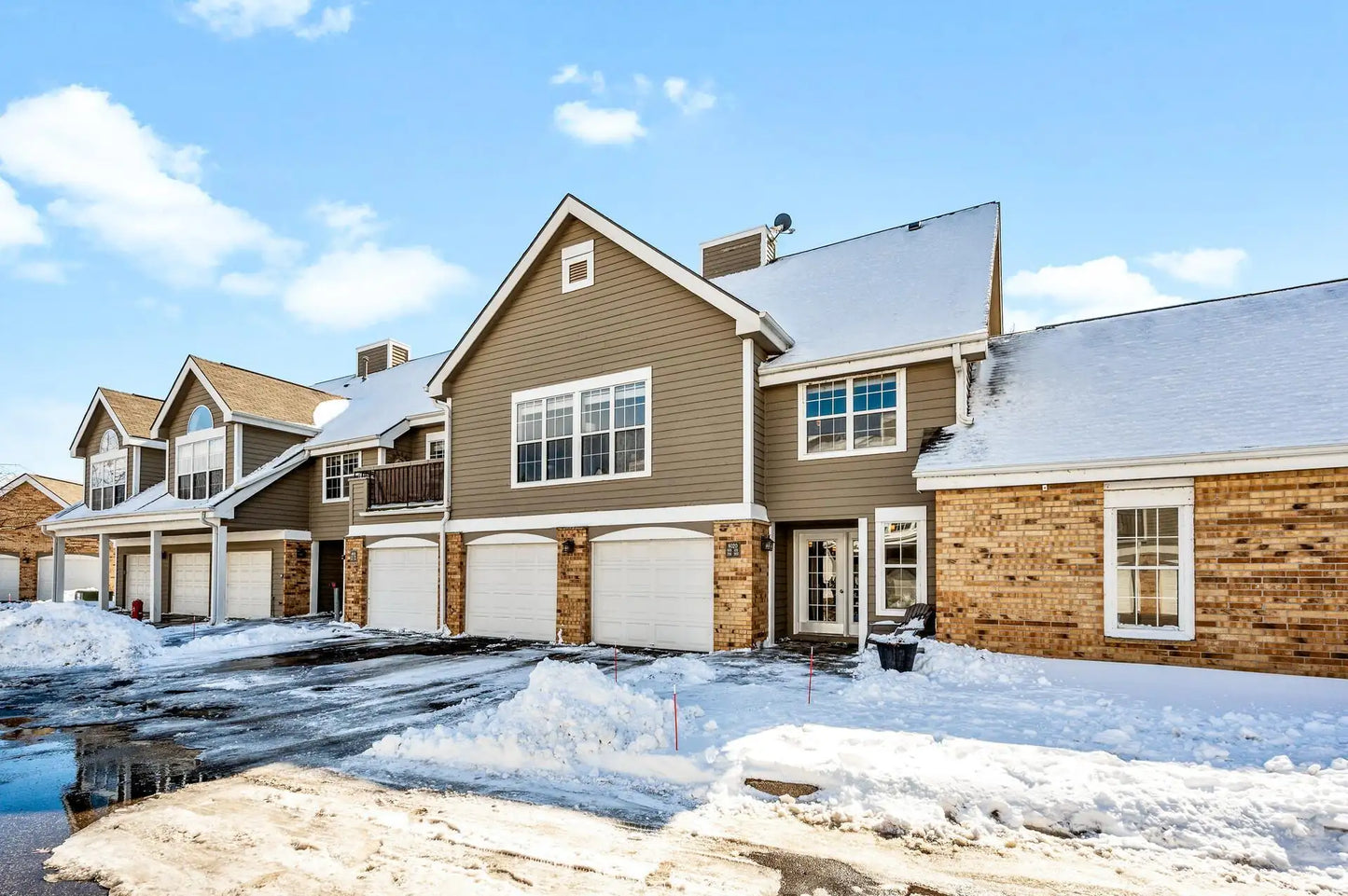 6020 Chasewood Parkway, Minnetonka, MN 55343