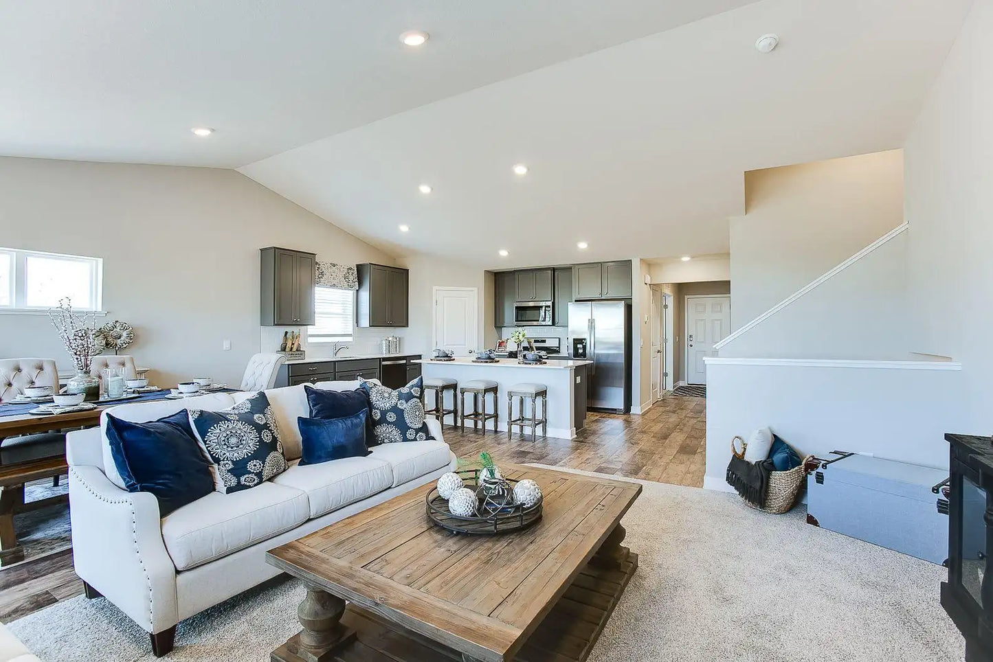 2109 Ardmore Place, Shakopee, MN 55379
