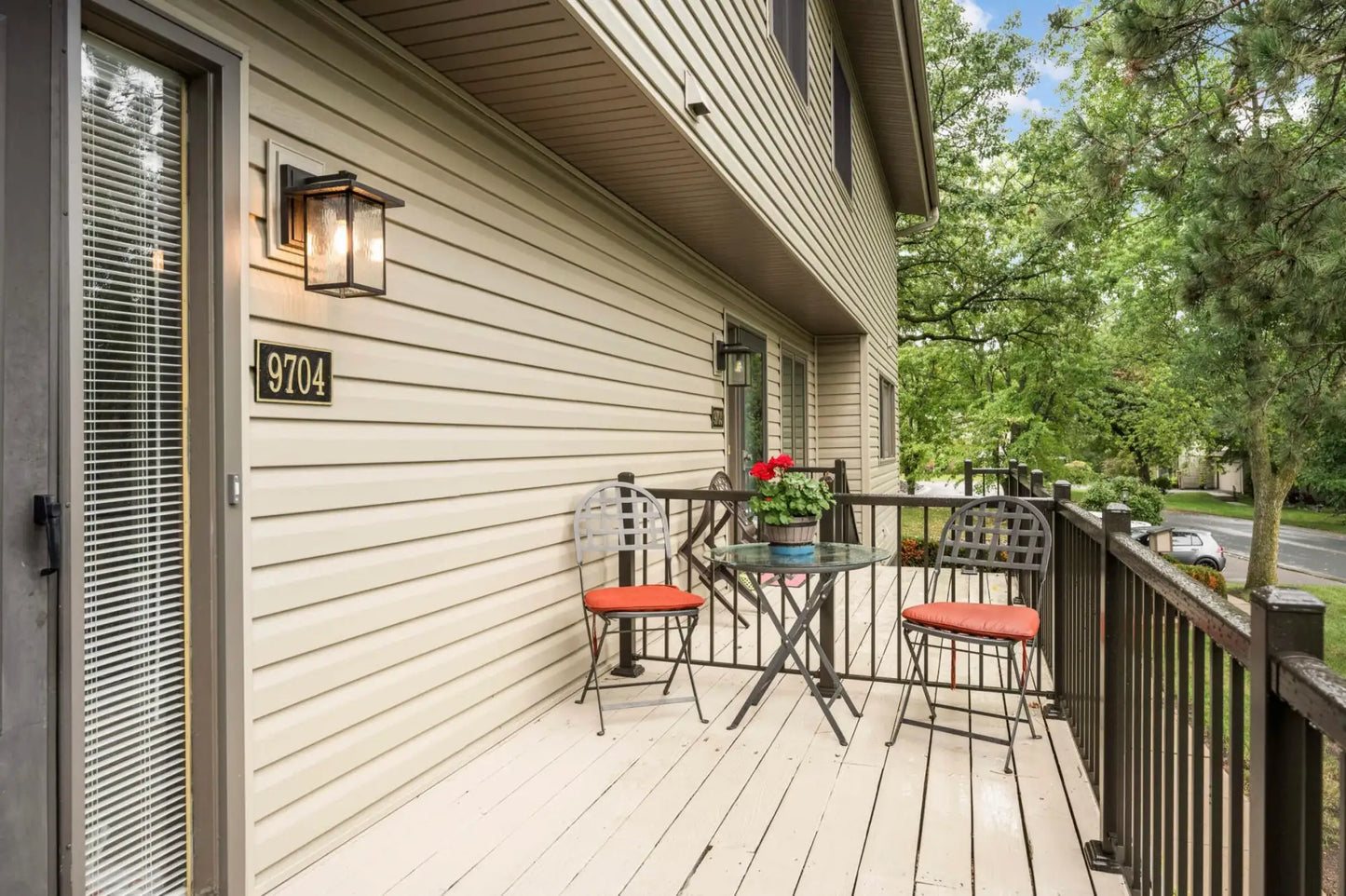 9704 Mill Creek Drive, Eden Prairie, MN 55347
