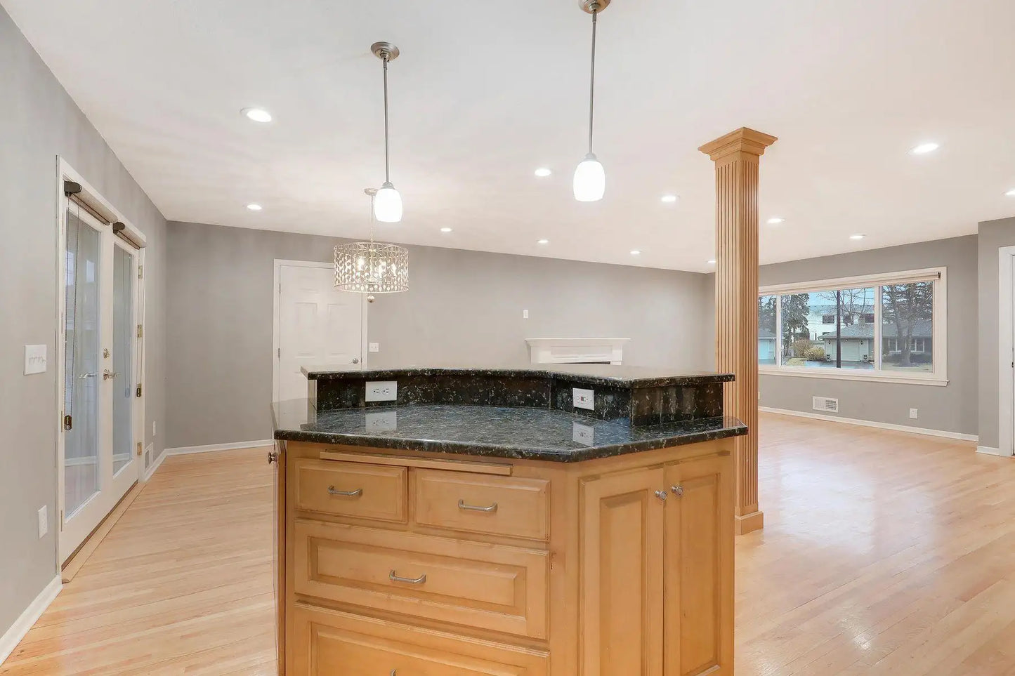 6120 Chowen Avenue, Edina, MN 55410