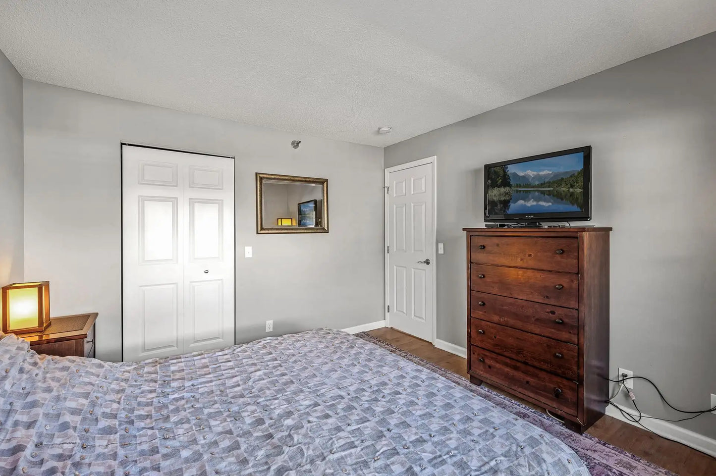 6020 Chasewood Parkway, Minnetonka, MN 55343