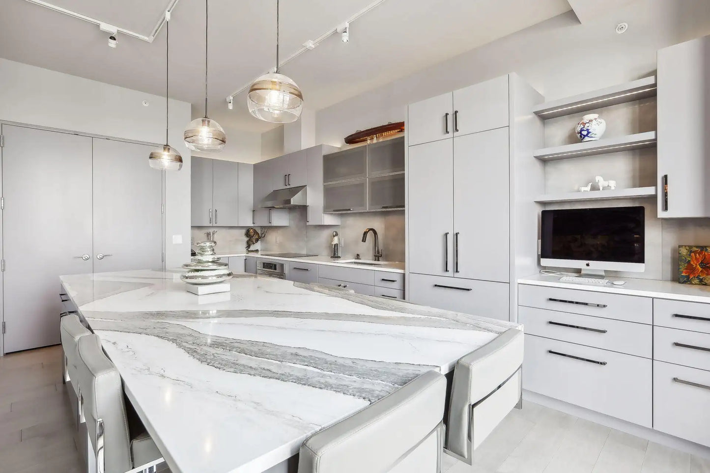 201 11th Street, Minneapolis, MN 55403