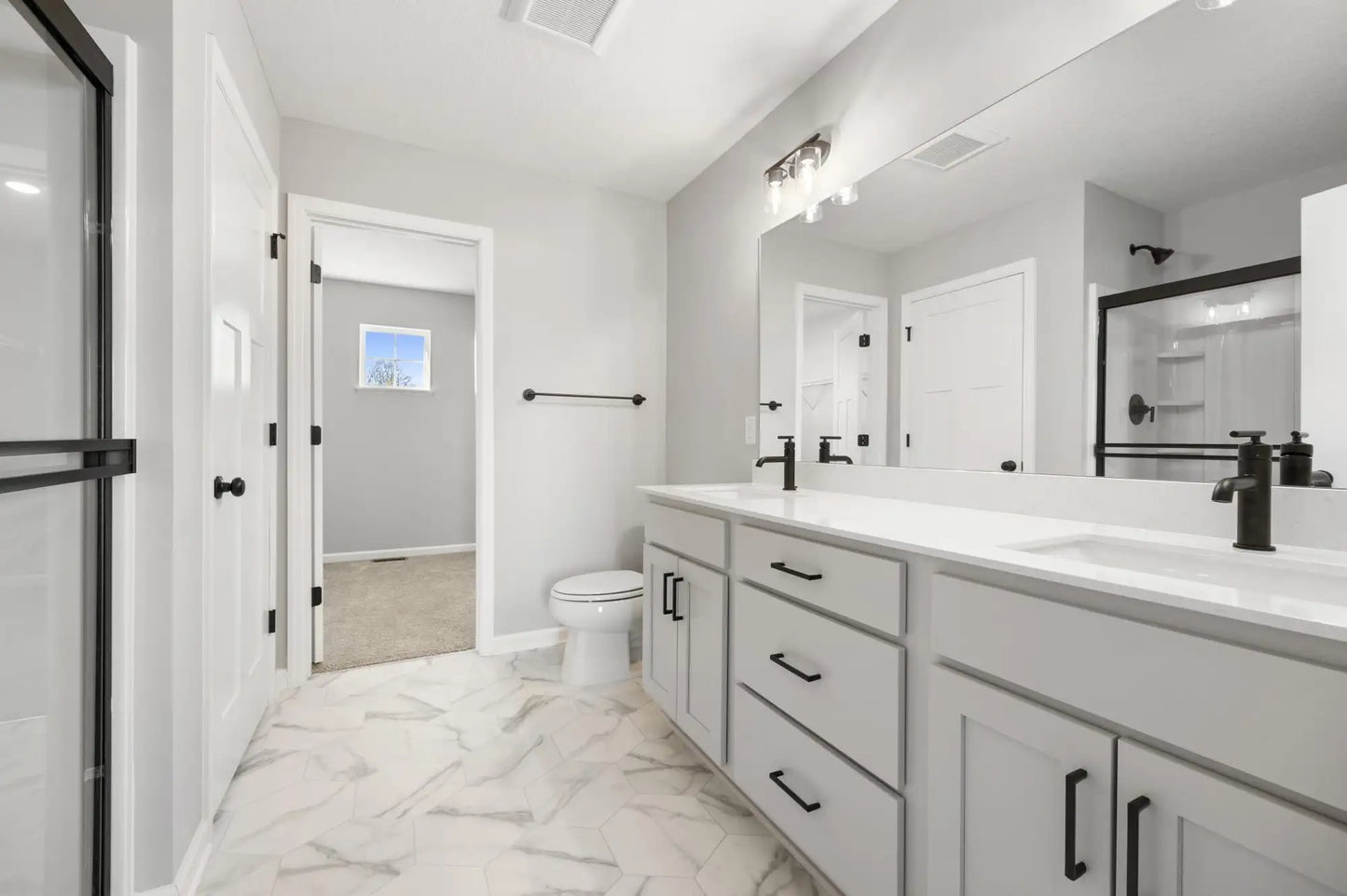 1061 Annagaire Curve, Rosemount, MN 55068