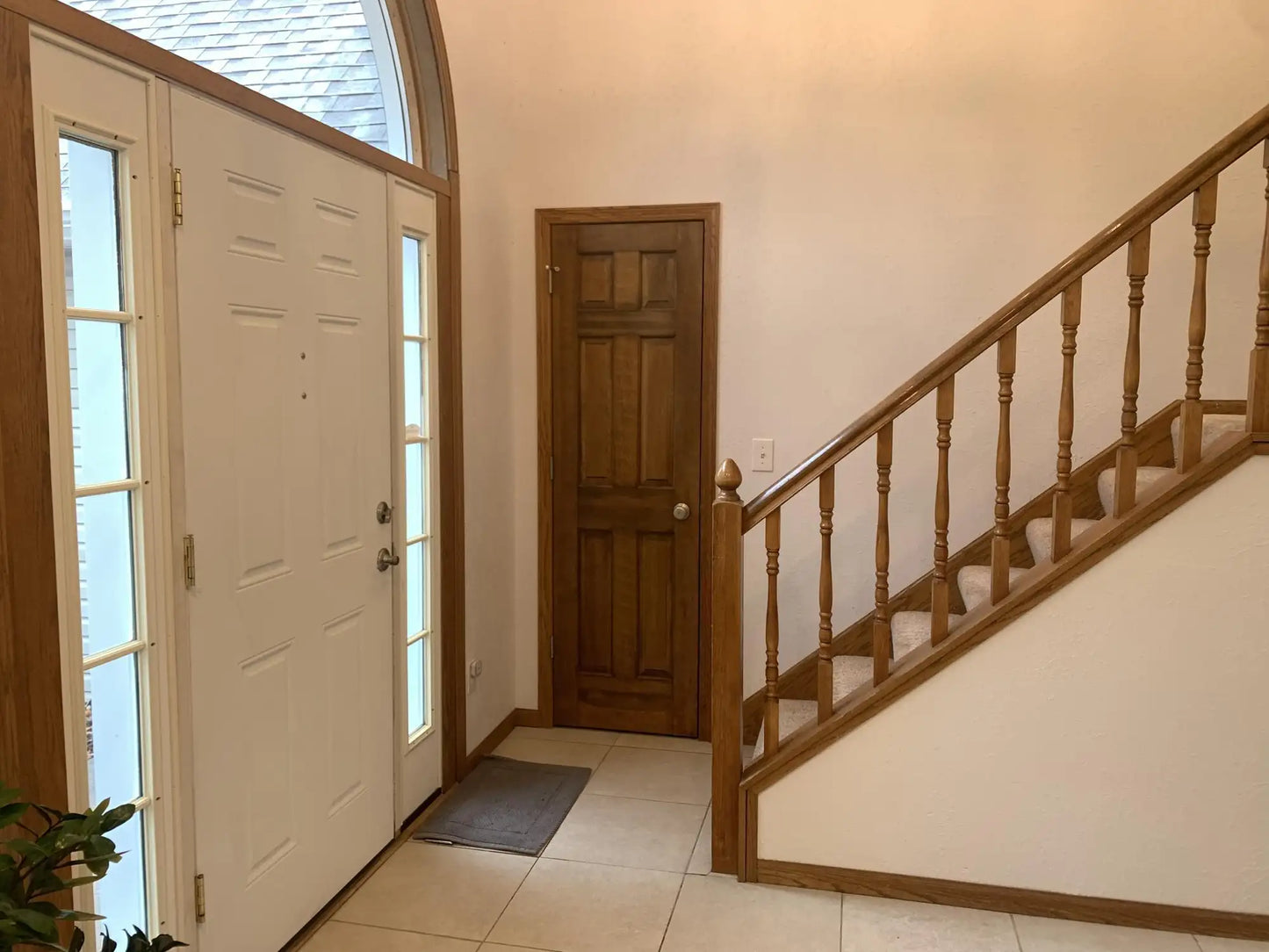 8948 Pinehurst Road, Woodbury, MN 55125