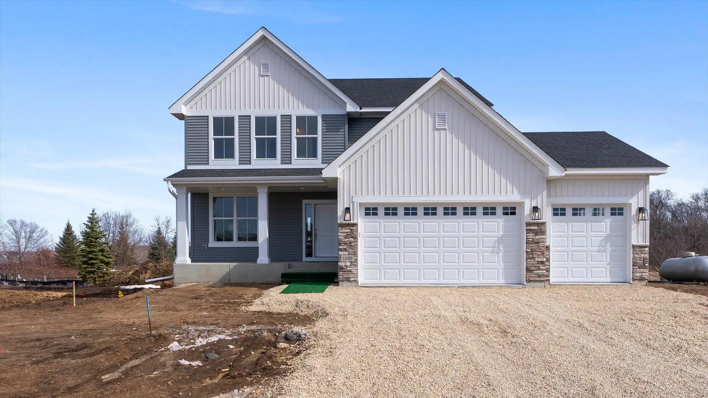 1969 Lusitano Street , Shakopee, MN 55379