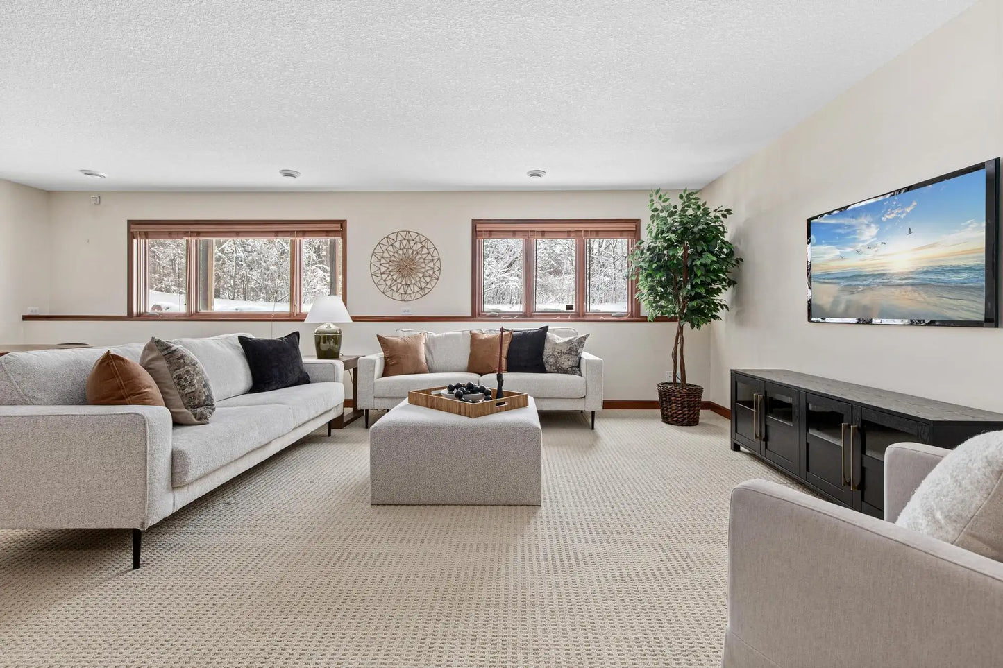 2202 Midland View Court, Roseville, MN 55113