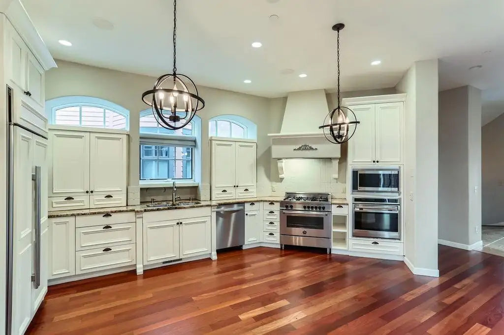 1600 Kenwood Parkway, Minneapolis, MN 55405