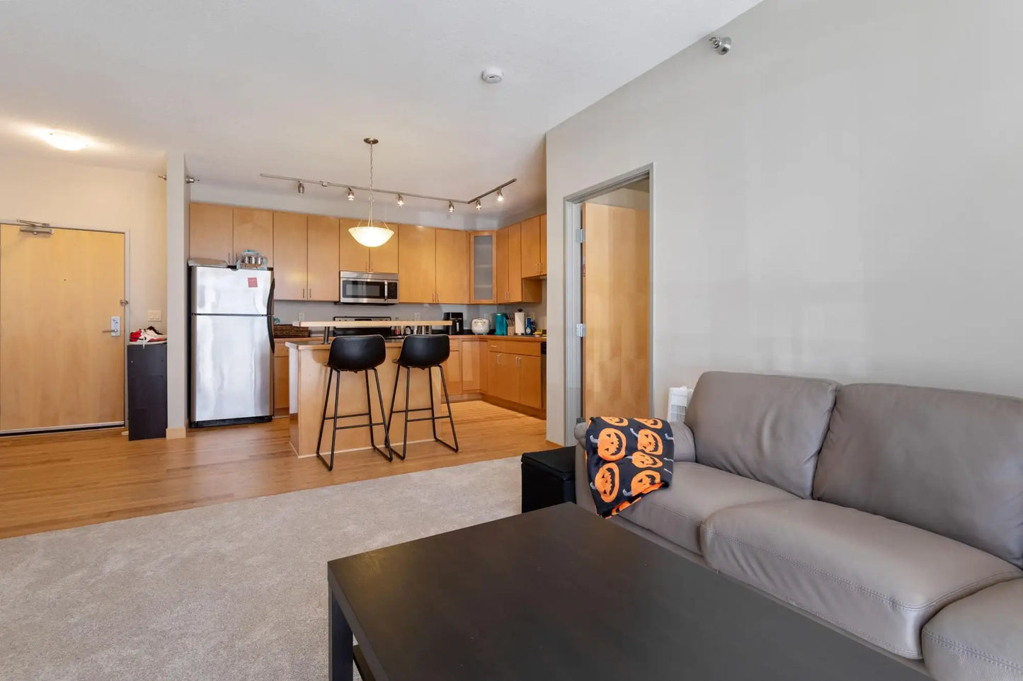 2600 University Avenue, Minneapolis, MN 55414