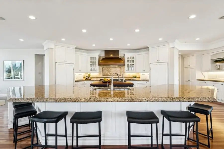 18313 Nicklaus Way, Eden Prairie, MN 55347