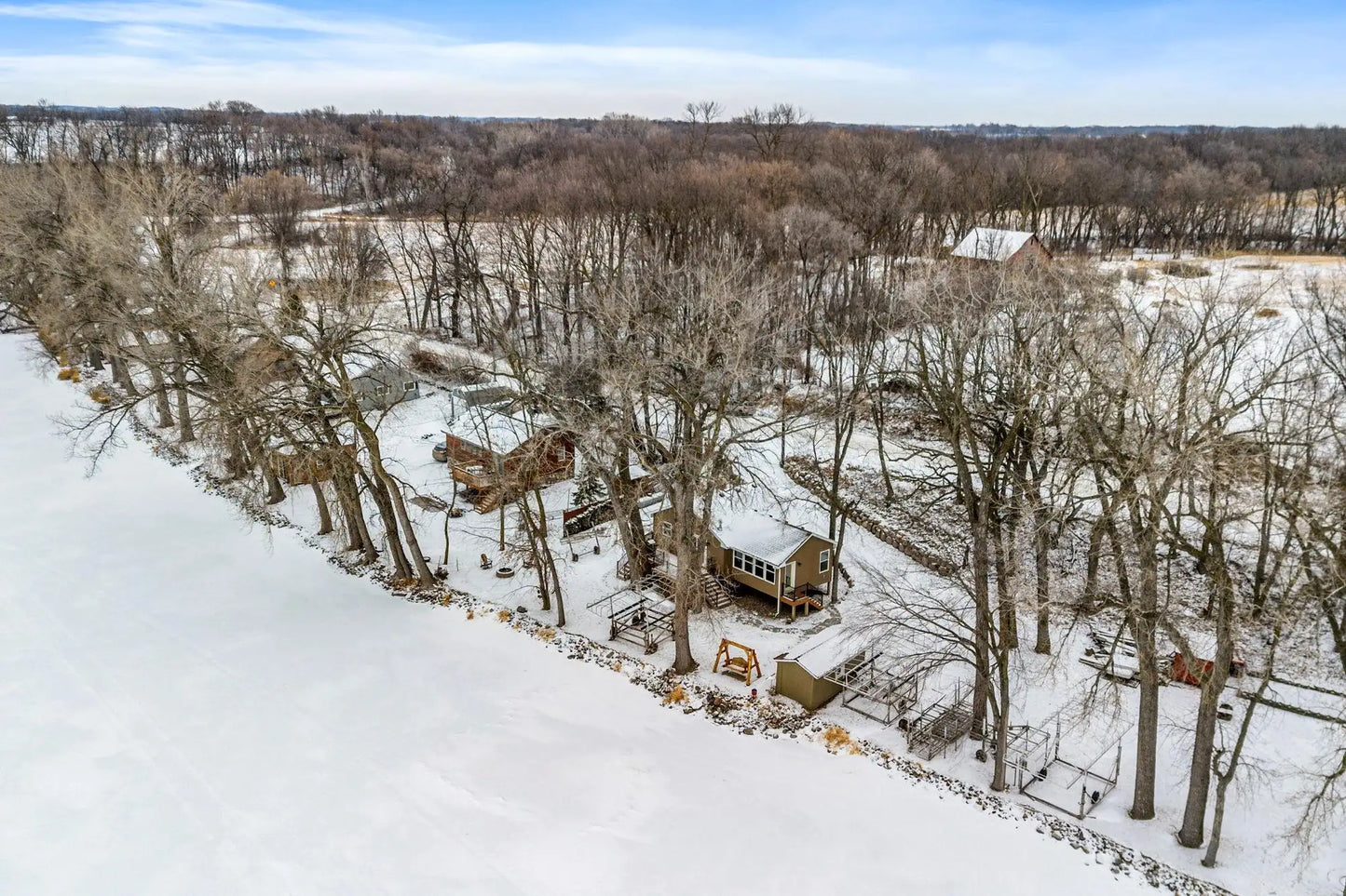 8177 Hoyt Avenue, Howard Lake, MN 55349