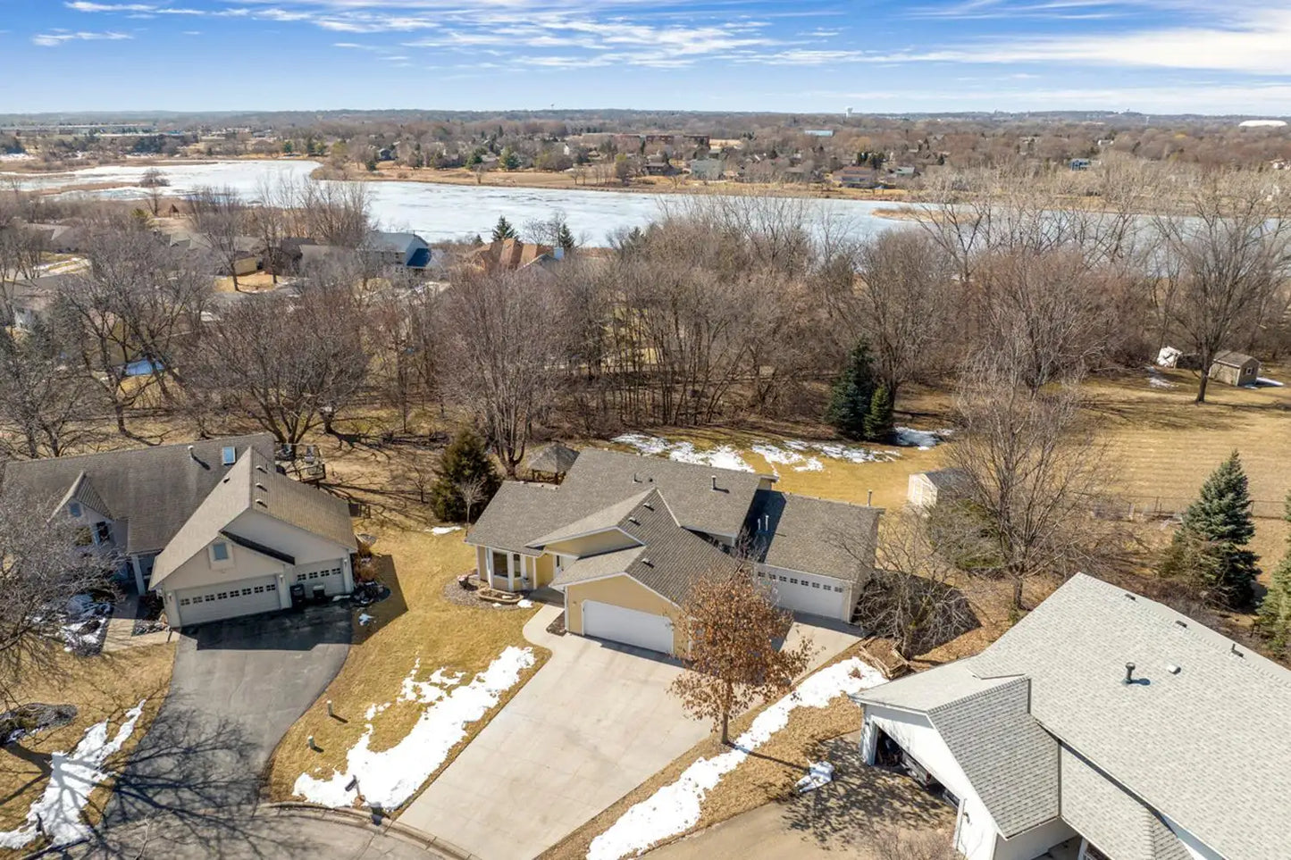 13604 Judicial Road, Burnsville, MN 55337