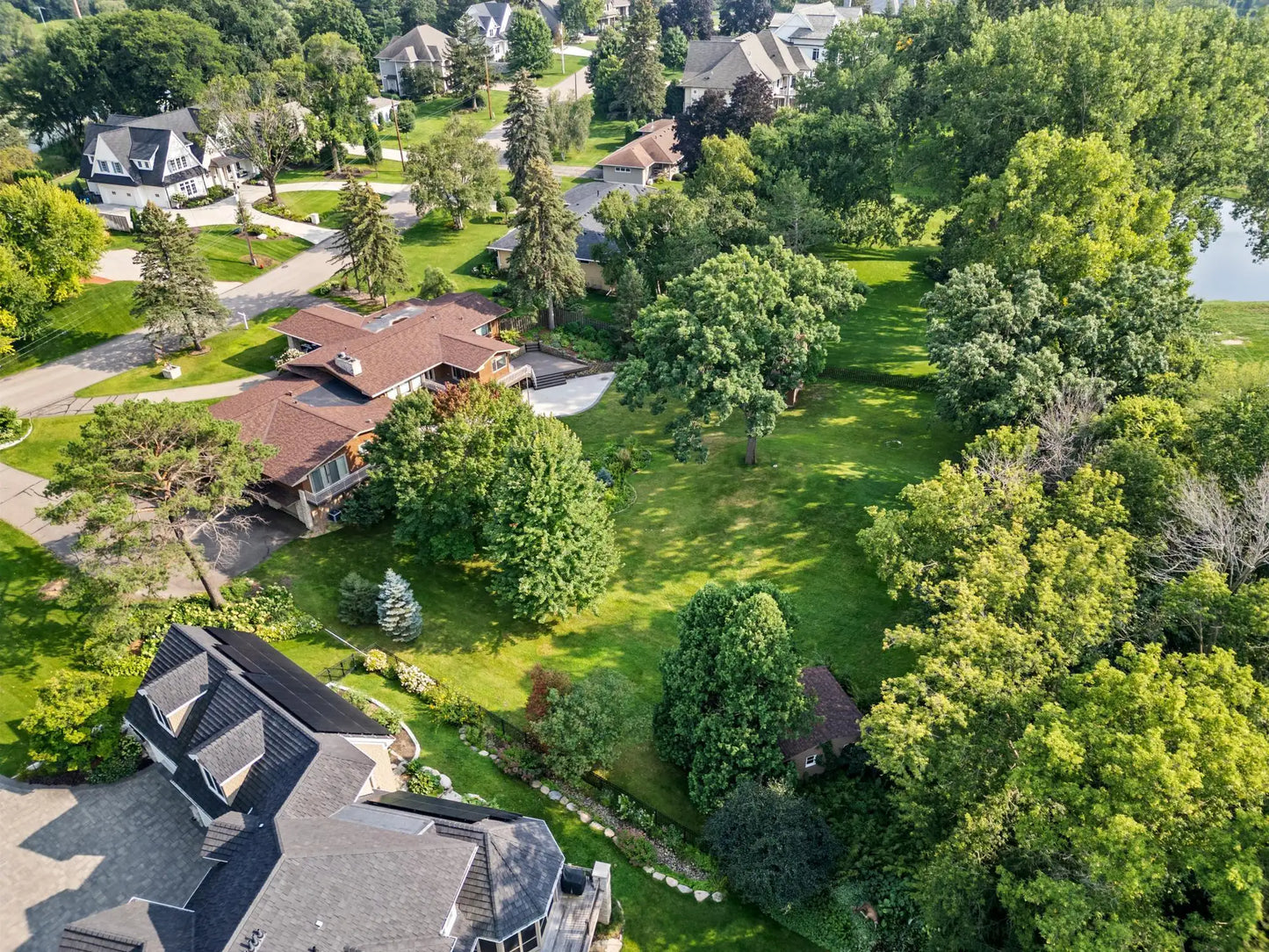 5104 Mirror Lakes Drive, Edina, MN 55436