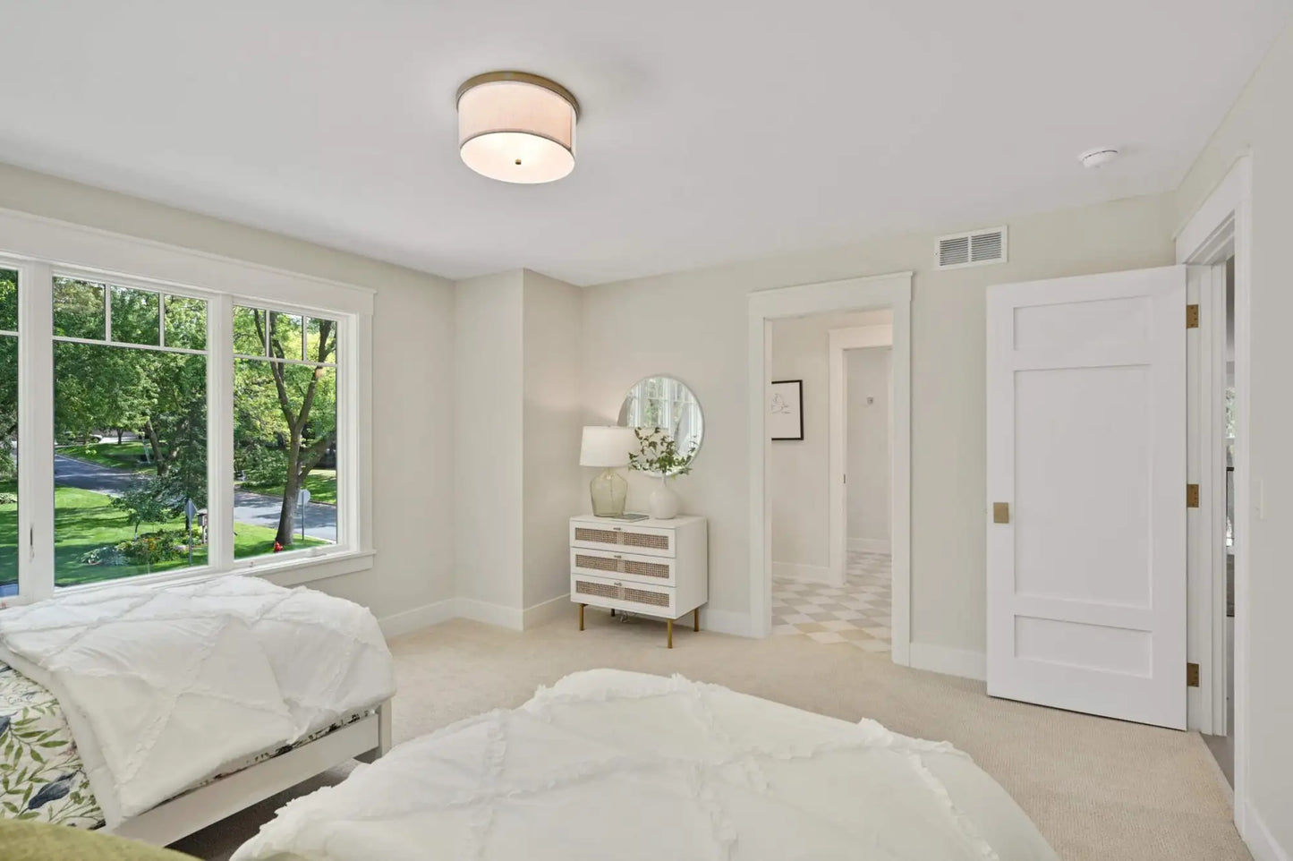 5316 Highwood Drive, Edina, MN 55436