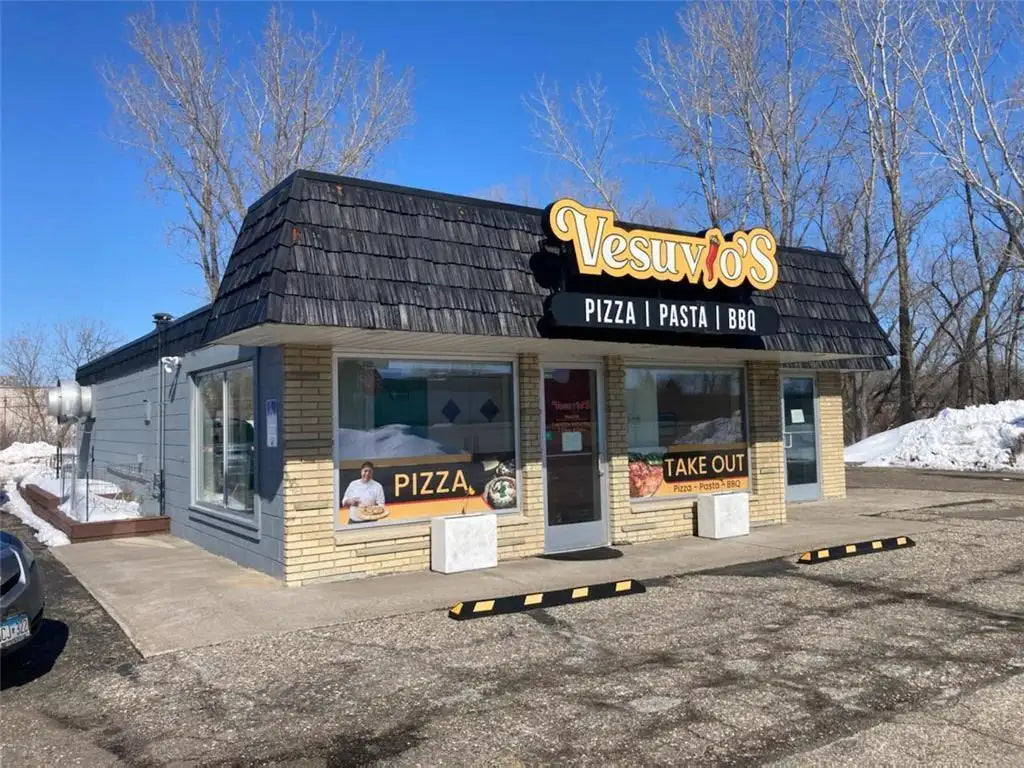 712 Highway 55 , Medina, MN 55340