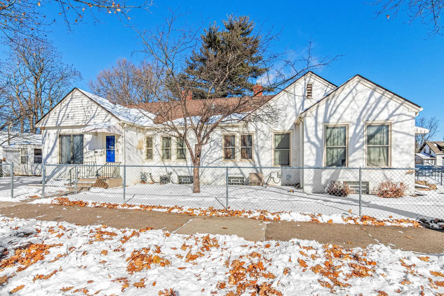 3901 Thomas Avenue, Minneapolis, MN 55412