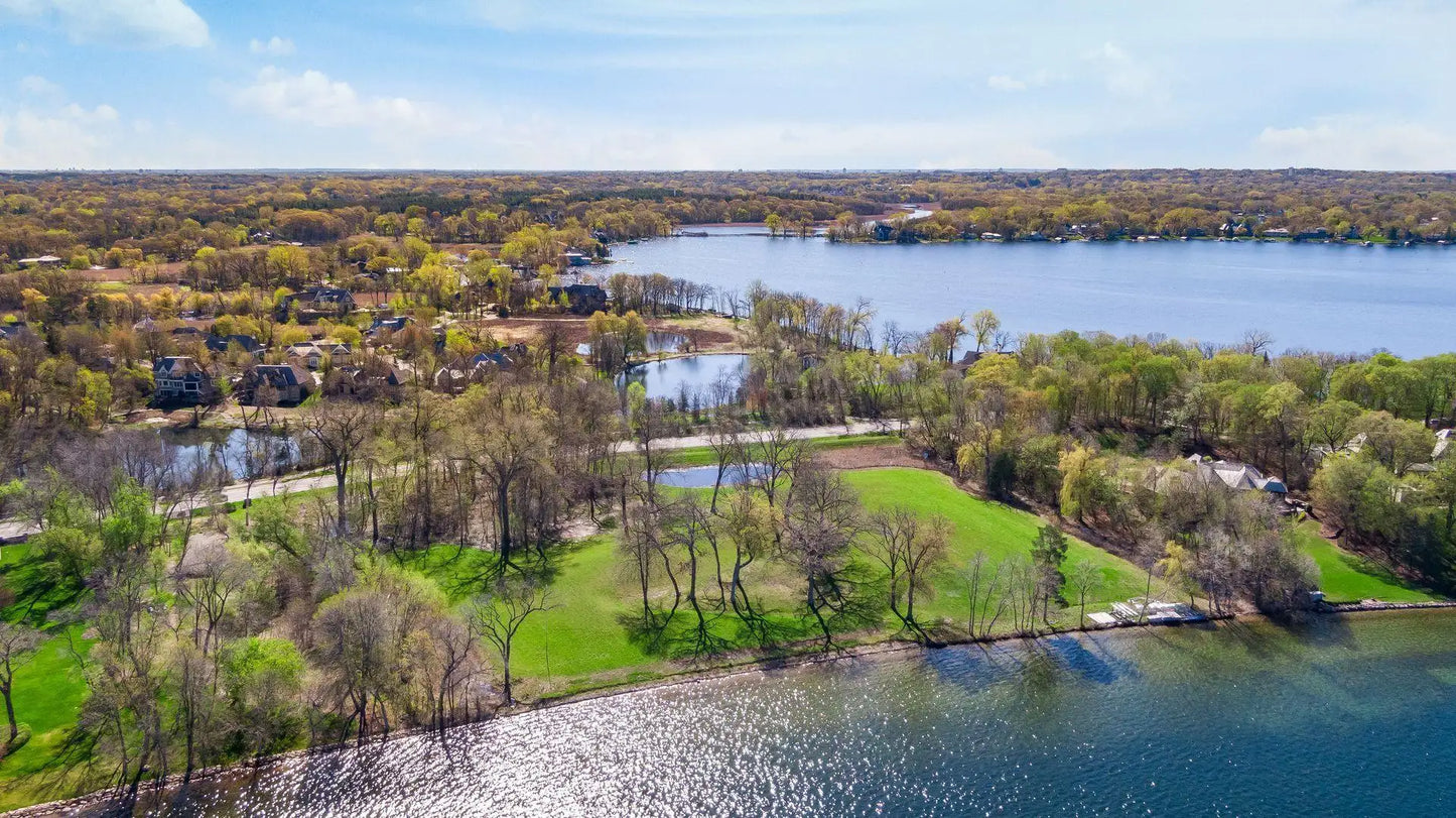 555 Bushaway Road, Wayzata, MN 55391