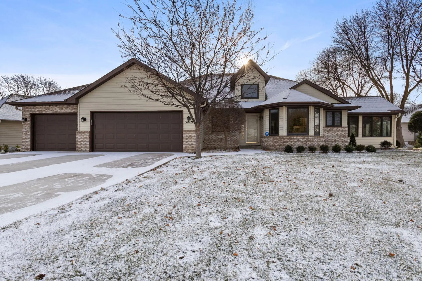 3419 Highlands Road, Brooklyn Park, MN 55443