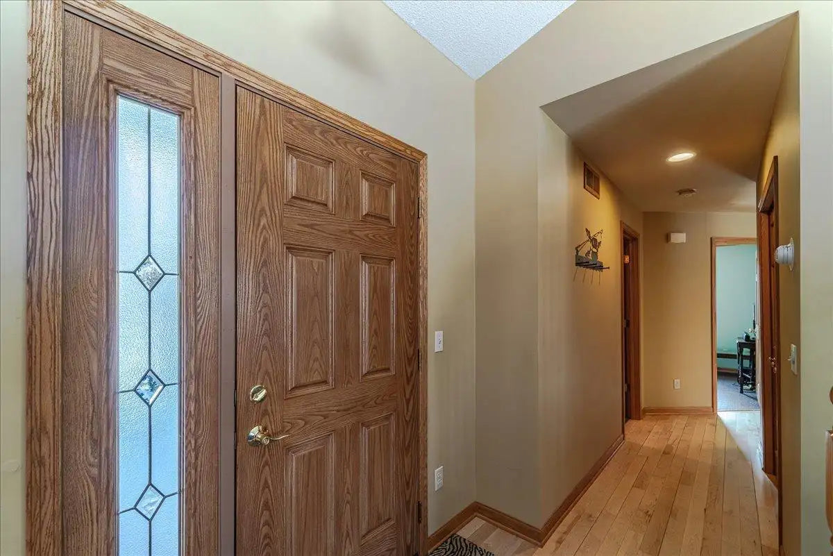 1084 Stein Drive, Waconia, MN 55387