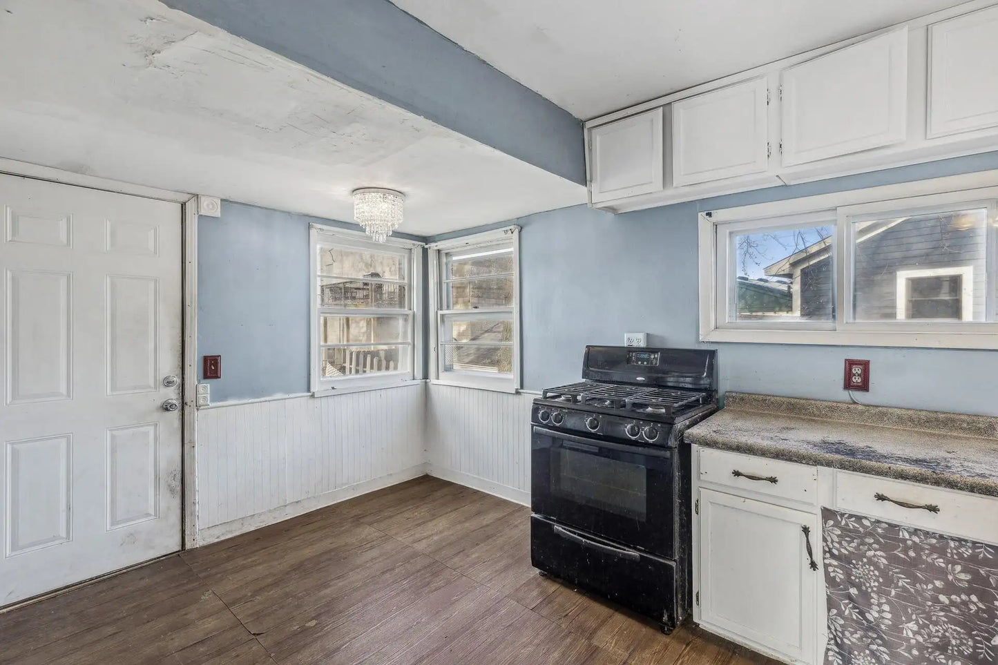 145 Penway , Willernie, MN 55090
