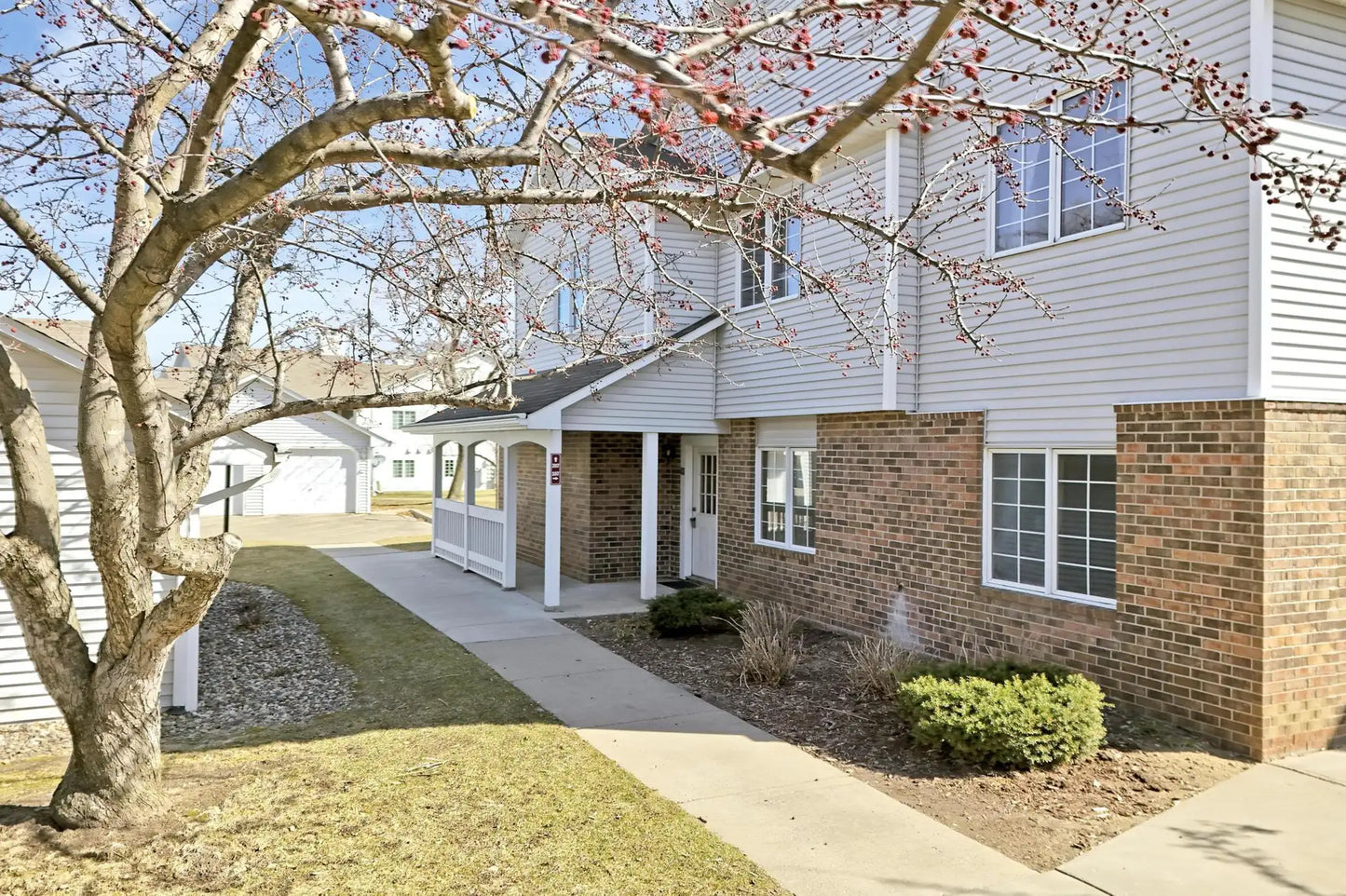 3551 Blue Jay Way, Eagan, MN 55123
