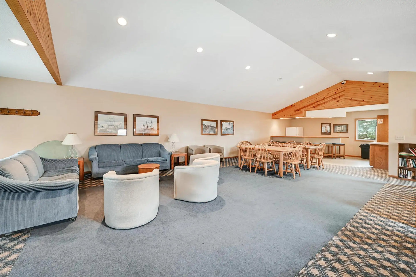 3551 Blue Jay Way, Eagan, MN 55123