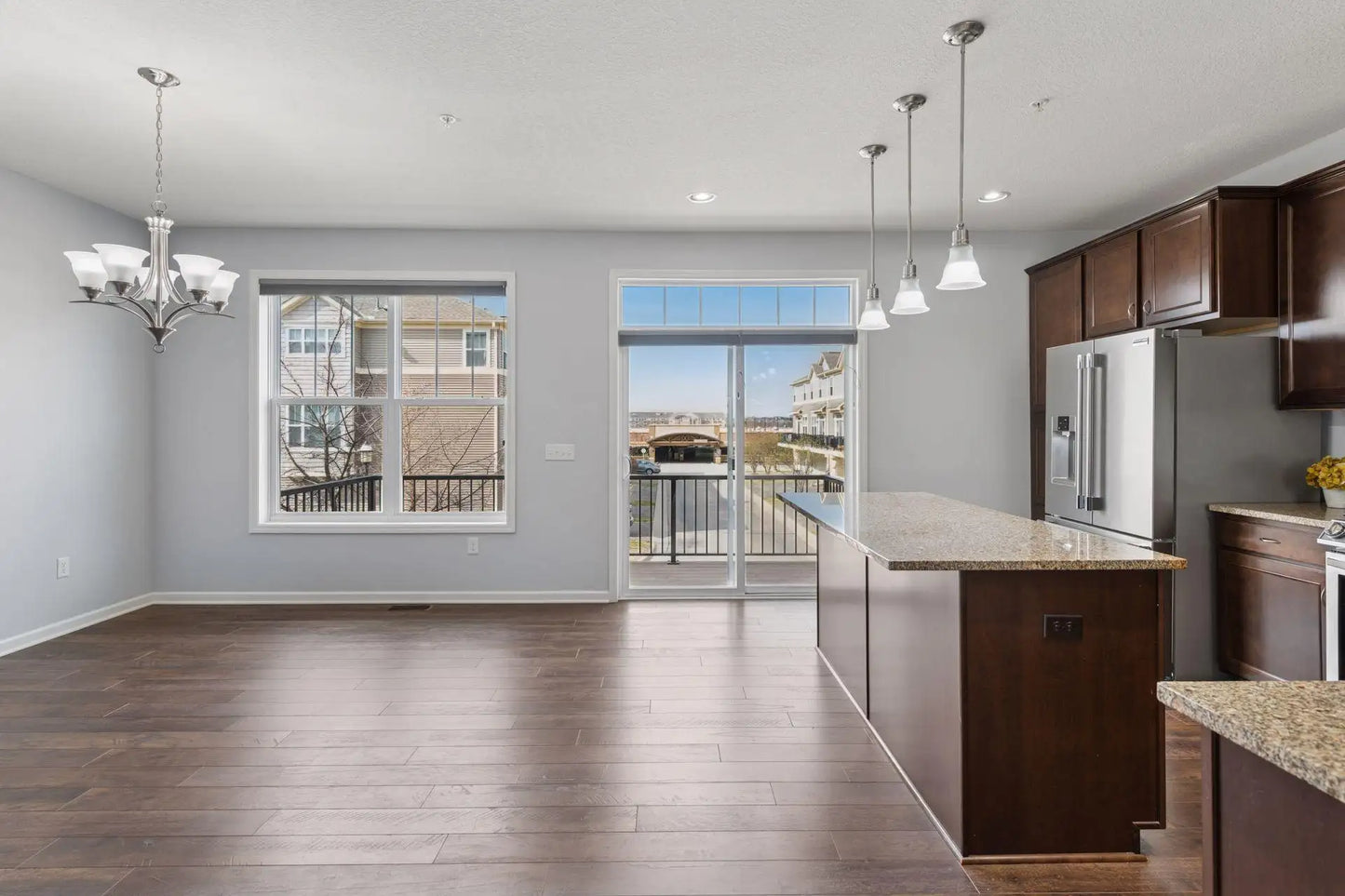 8949 Village Loop, Chanhassen, MN 55317