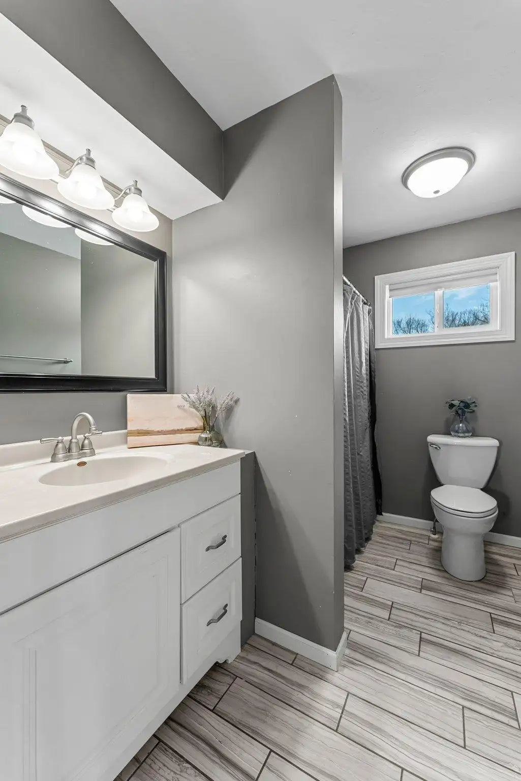 524 Lakeshore Circle, Annandale, MN 55302