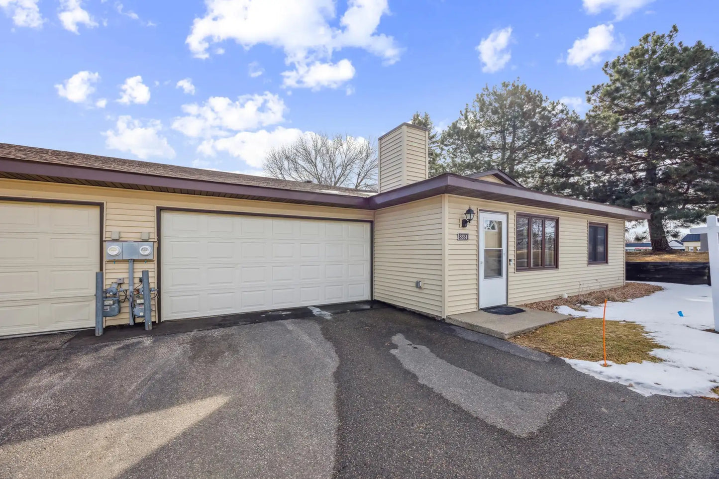 8534 Maplebrook Circle, Brooklyn Park, MN 55445