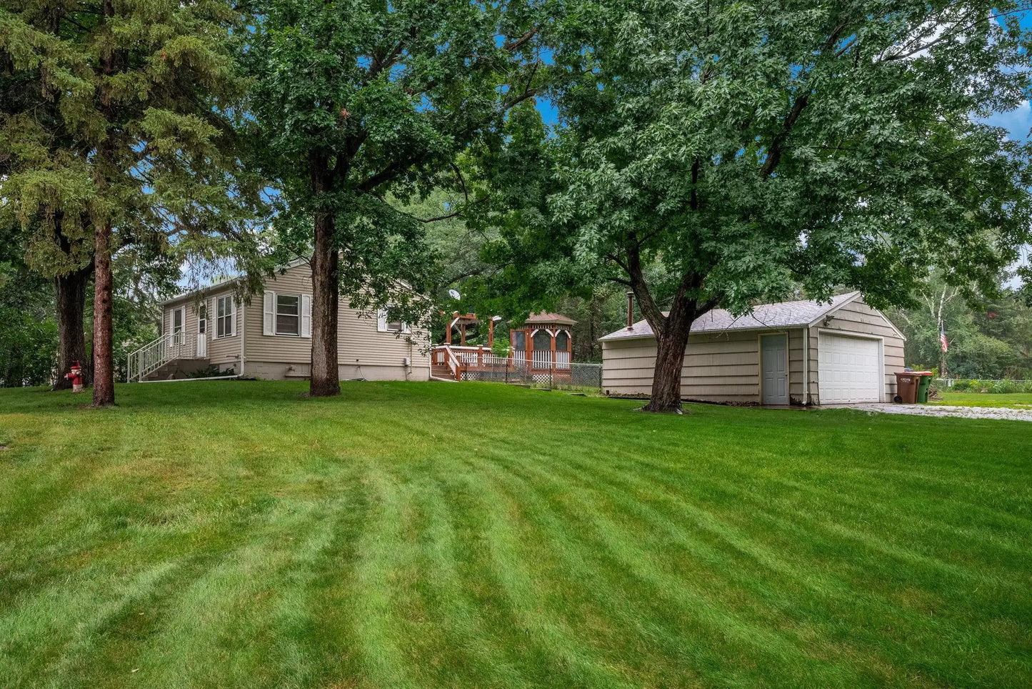 212 Glenmar , Mahtomedi, MN 55115