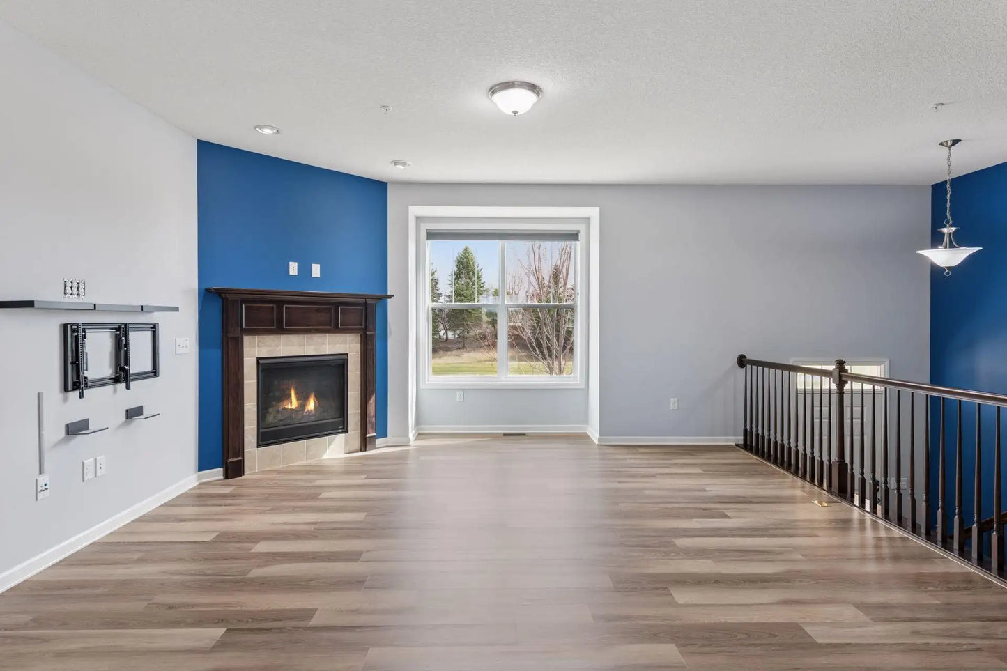 8949 Village Loop, Chanhassen, MN 55317
