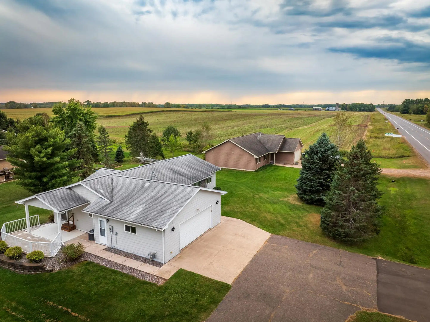 516 2nd Street, Hinckley, MN 55037