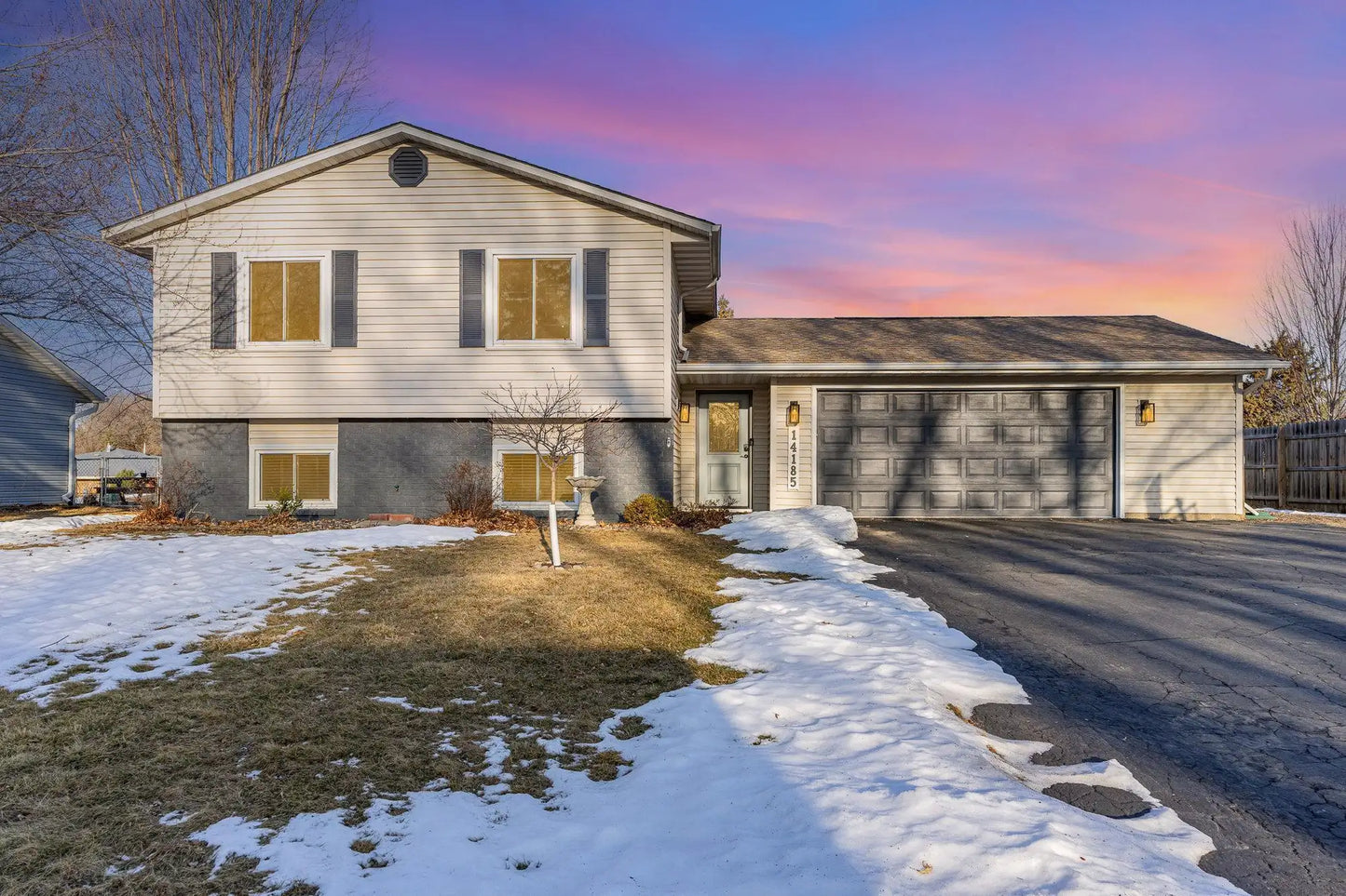 14185 Ensley Court, Apple Valley, MN 55124