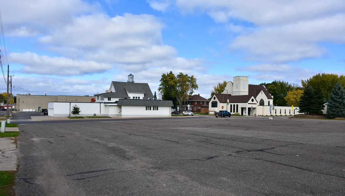 XXX Central Avenue, Milaca, MN 56353