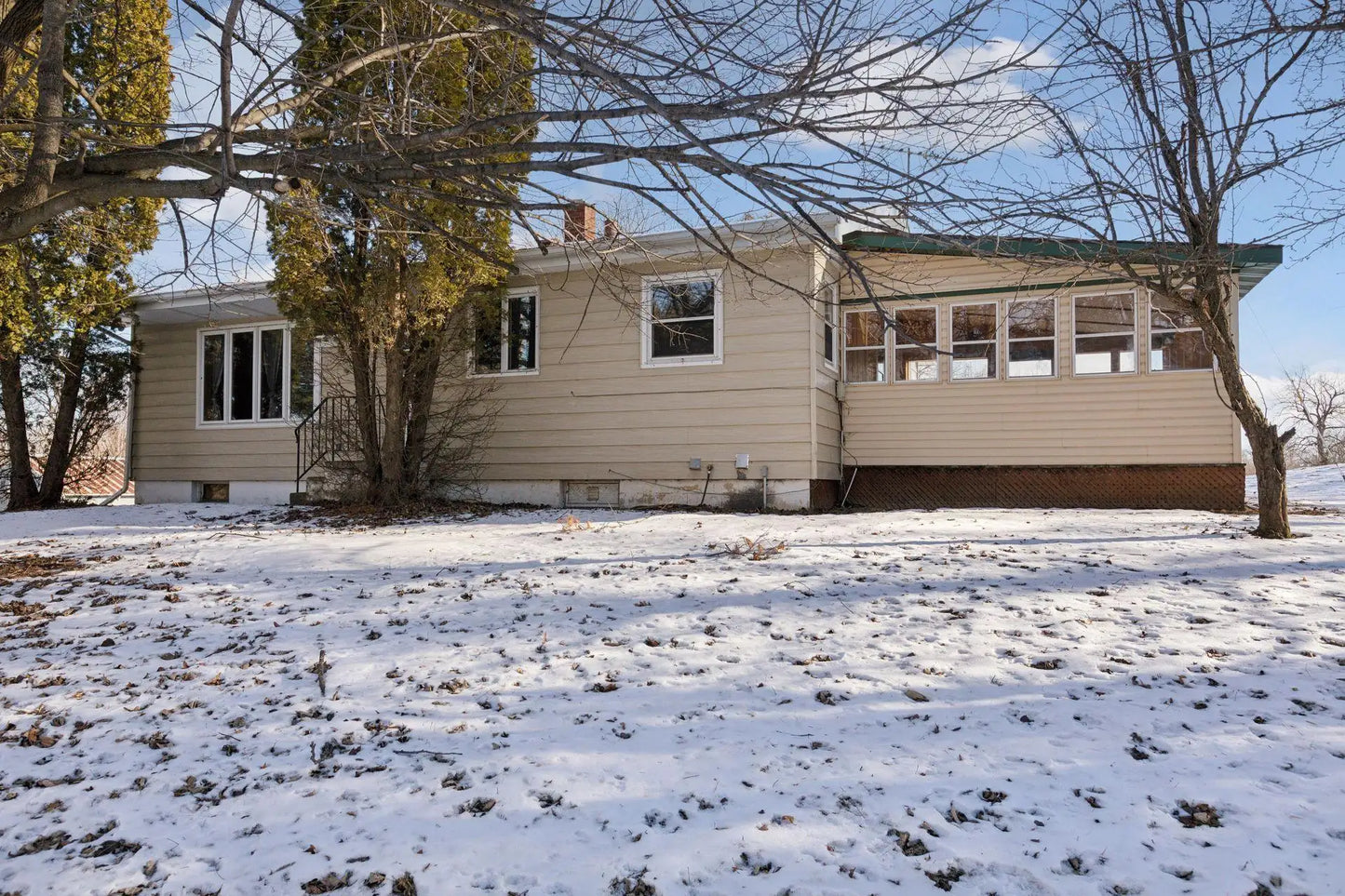 35663 University Avenue, Cambridge Twp, MN 55008