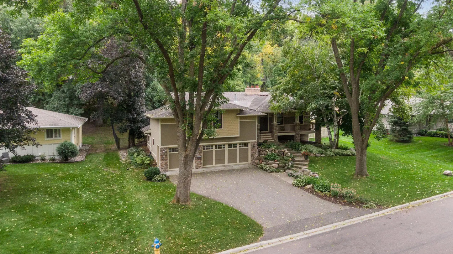 220 Glenbrook Road, Wayzata, MN 55391