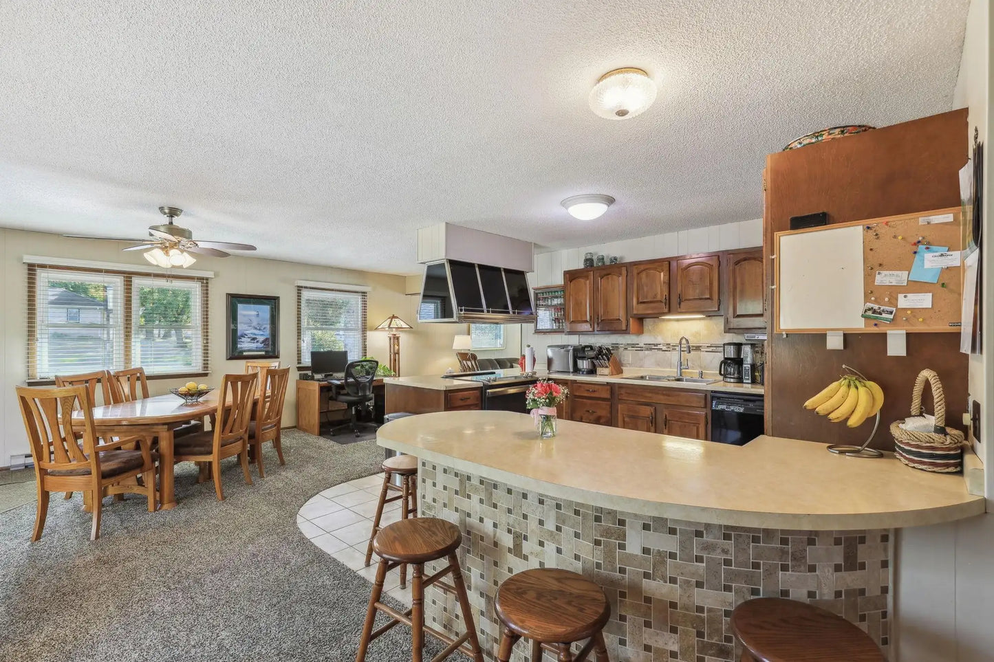 2500 Orkla Drive, Golden Valley, MN 55427