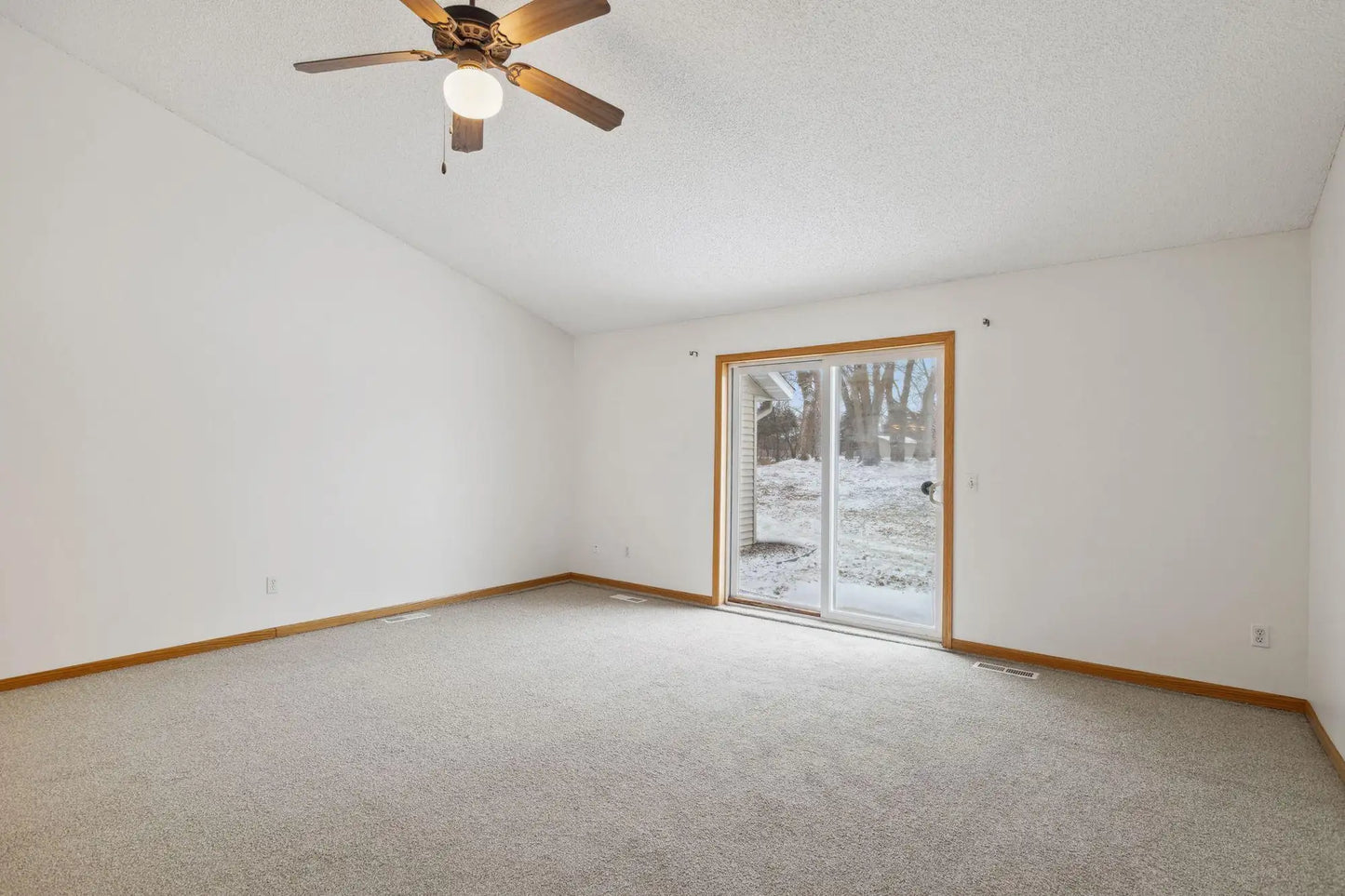 17275 Sunray Circle, Prior Lake, MN 55372