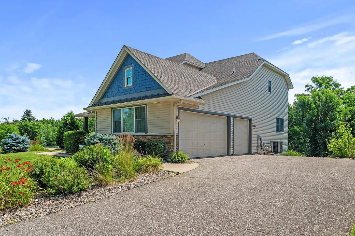 4130 Maple Hurst Drive, Rockford, MN 55373