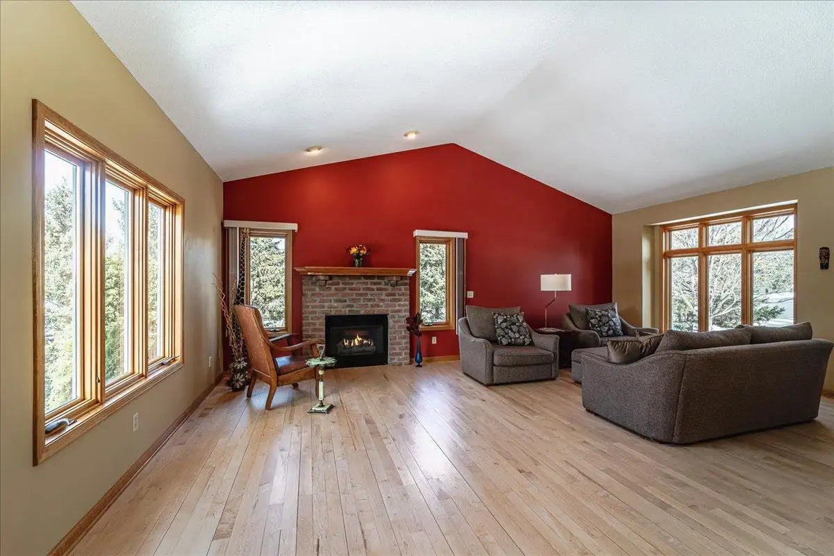 1084 Stein Drive, Waconia, MN 55387