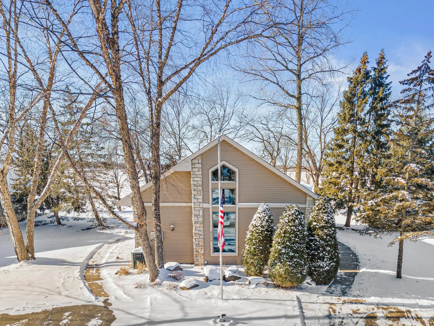 27754 Woodland Drive, Chisago City, MN 55013