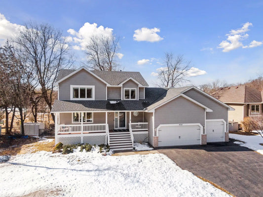 4939 Credit River Drive, Savage, MN 55378