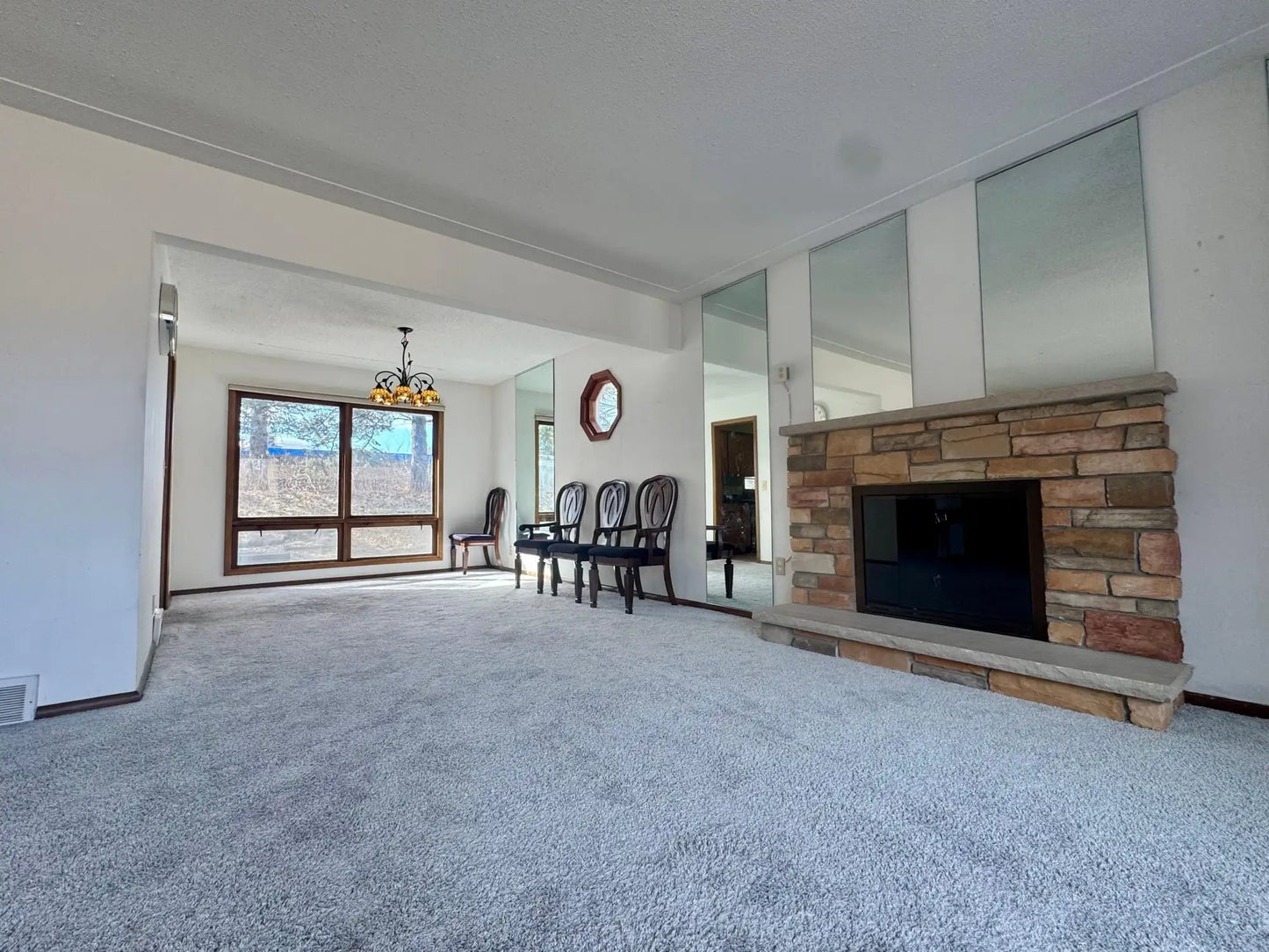 1014 Sunnyview Lane, Minnetonka, MN 55305