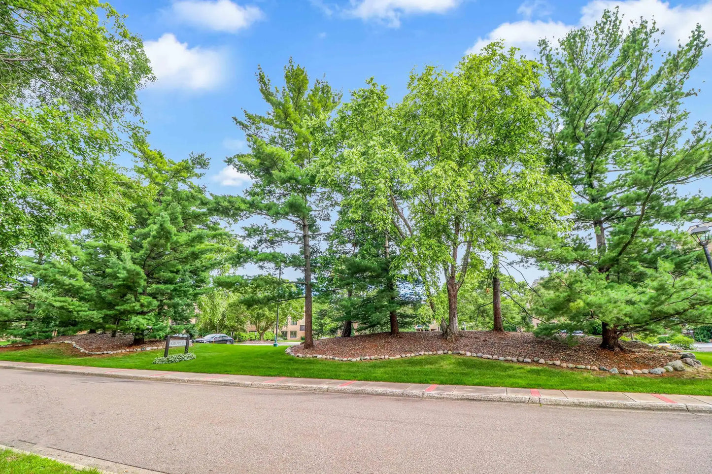 14401 Atrium Way, Minnetonka, MN 55345