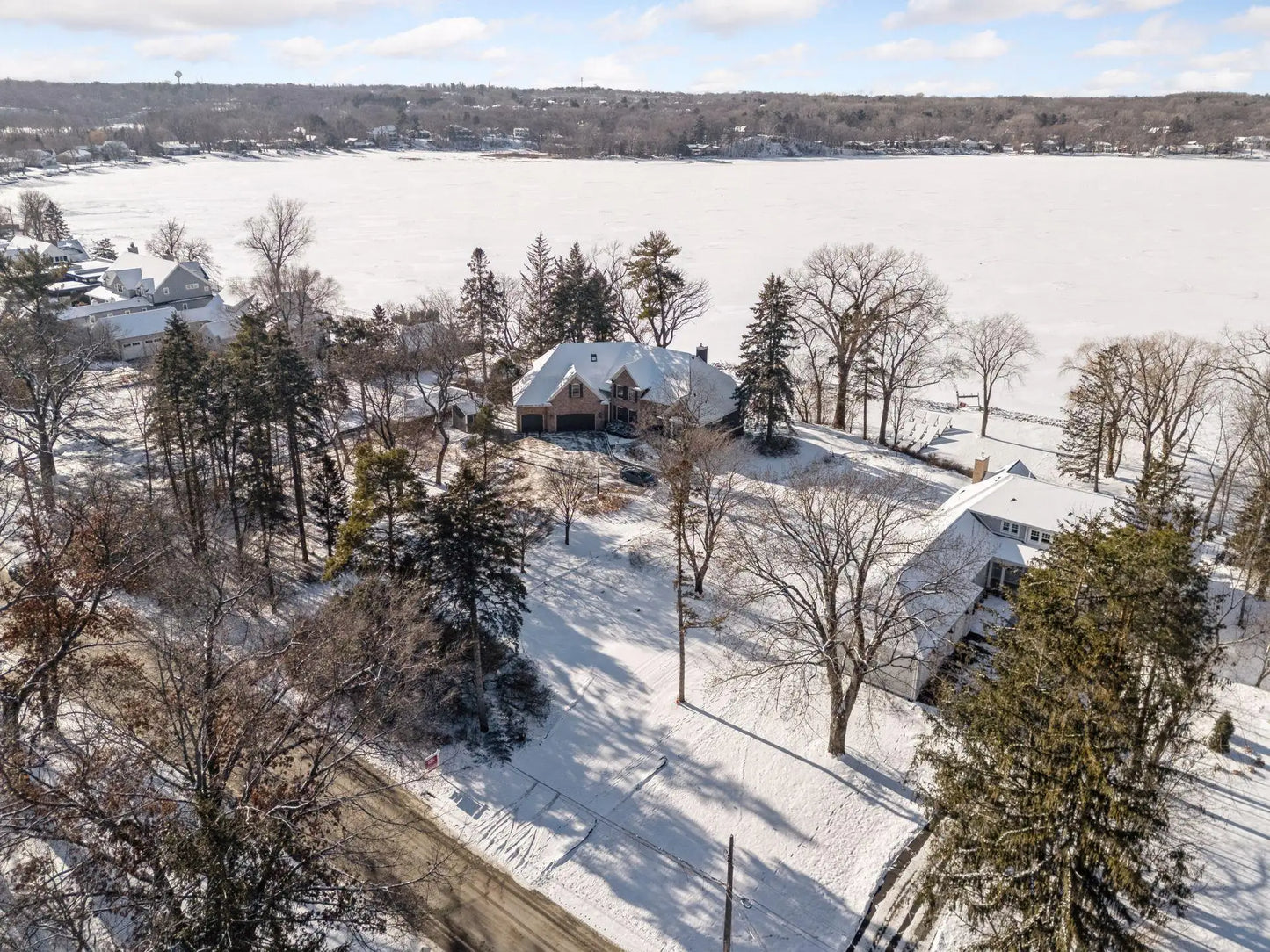 33X Park Avenue, Mahtomedi, MN 55115