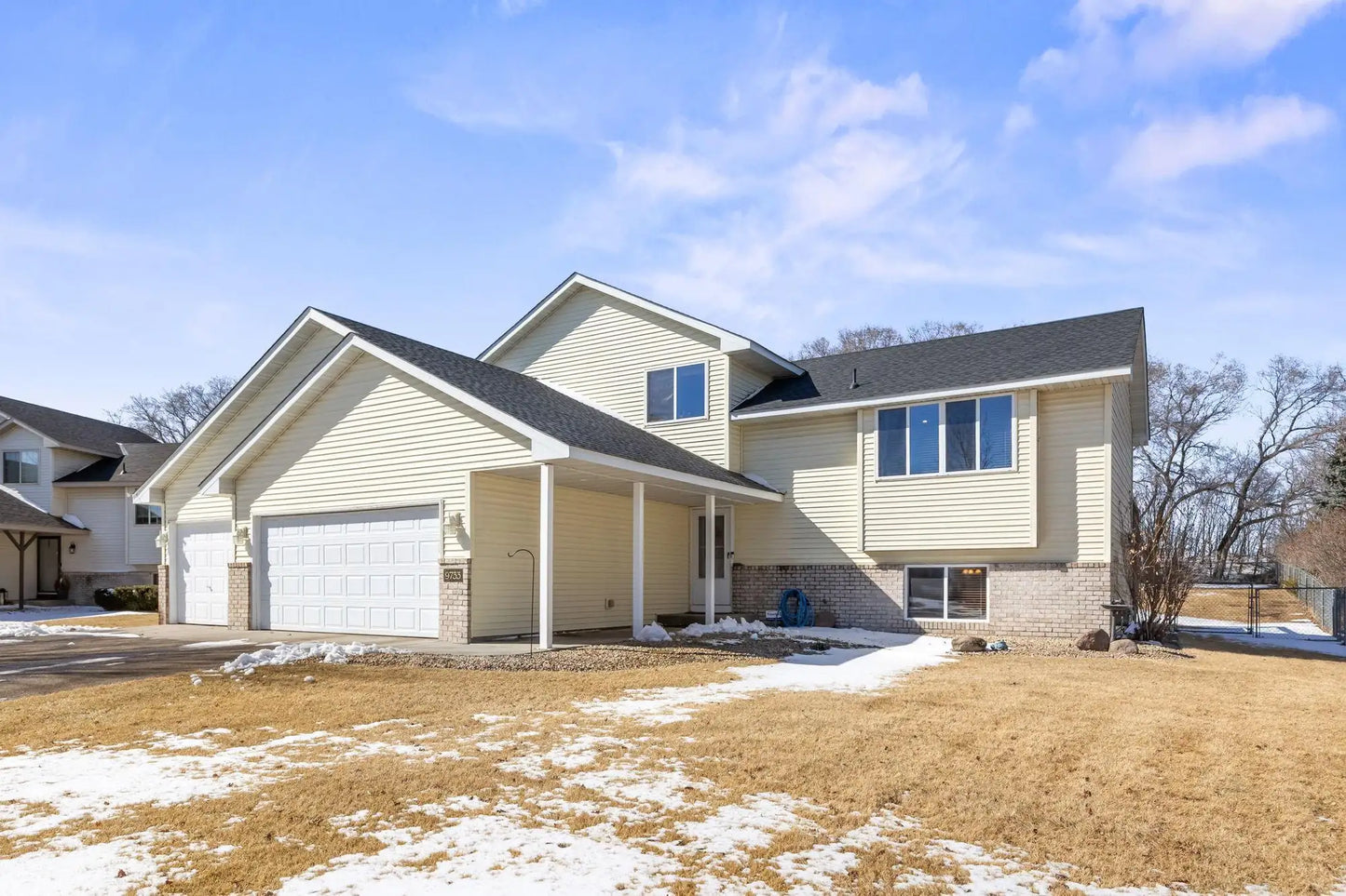 9733 Woodcrest Court, Monticello, MN 55362