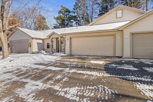 27754 Woodland Drive, Chisago City, MN 55013